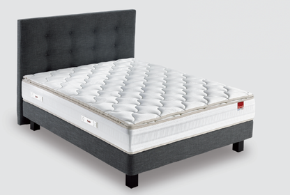 Le Lit du Collectionneur